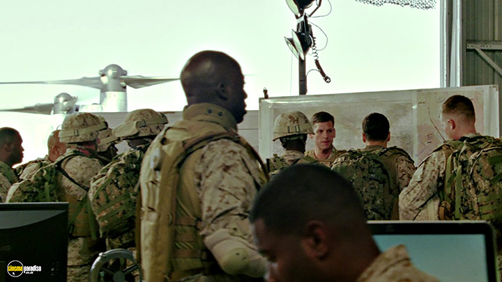 A still #9 from Battle: Los Angeles (2011)