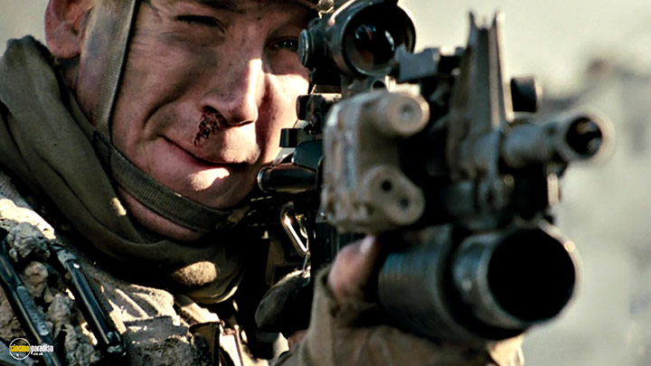 A still #14 from Battle: Los Angeles (2011)