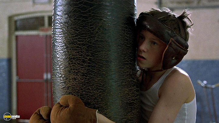 A still #20 from Billy Elliot (2000)