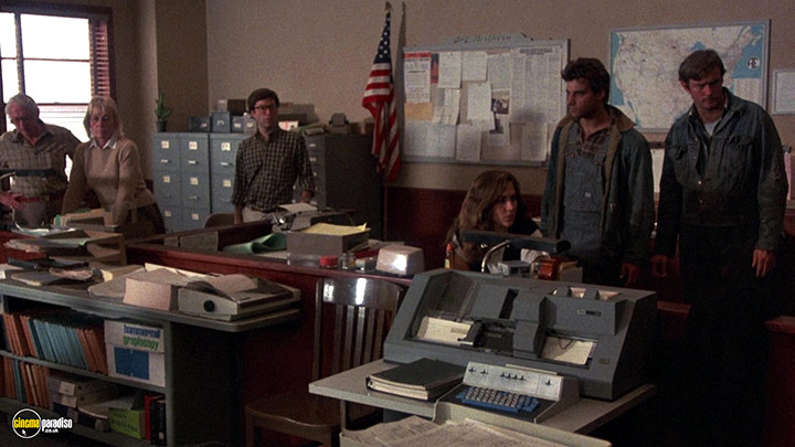 A still #14 from Runaway Train (1985)