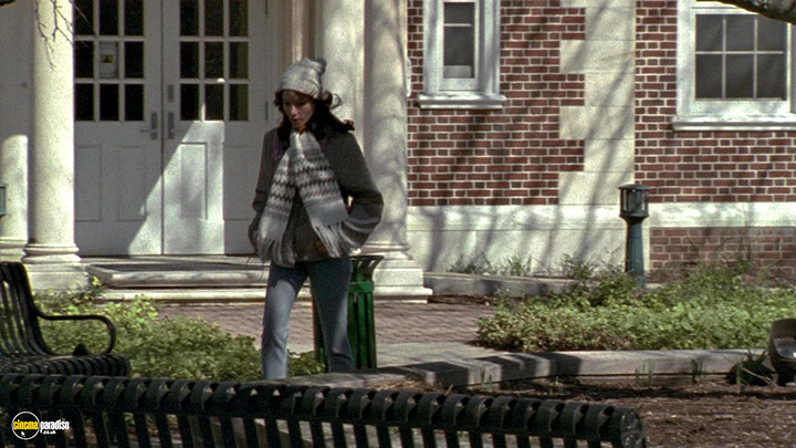 A still #24 from The House of the Devil (2009)