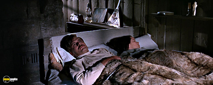 A still #32 from Doctor Zhivago (1965) With Omar Sharif And Geraldine Chaplin