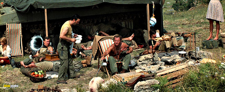 A still #31 from Kelly's Heroes (1970)