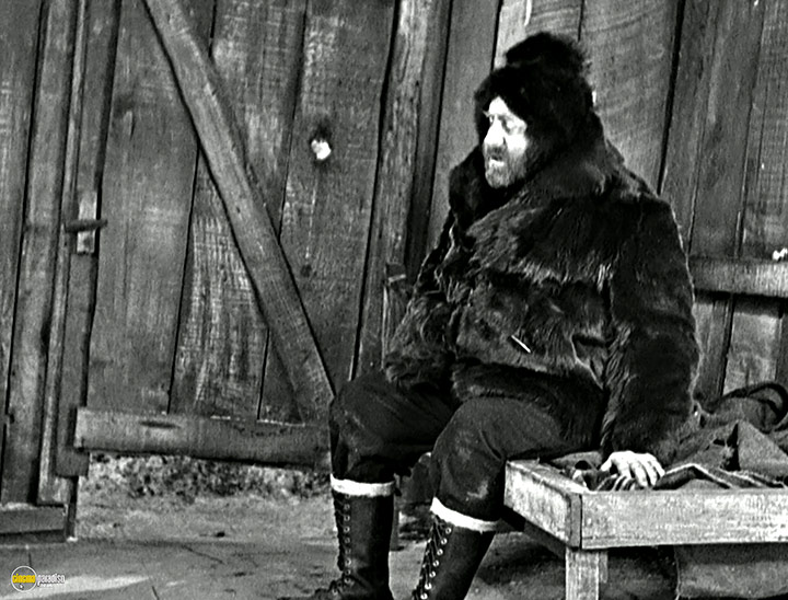 A still #7 from The Gold Rush (1925)