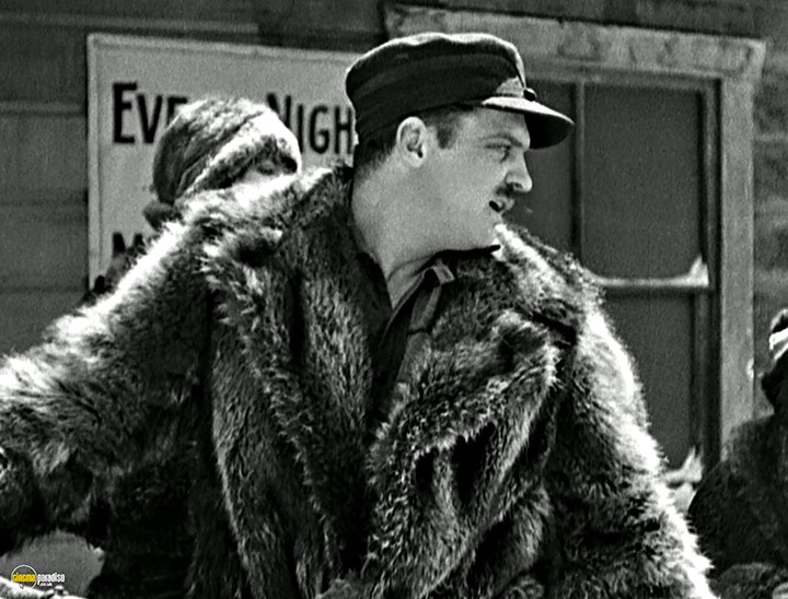 A still #9 from The Gold Rush (1925)