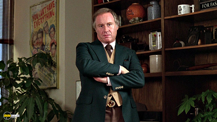 A still #80 from Kramer vs. Kramer (1979) With George Coe