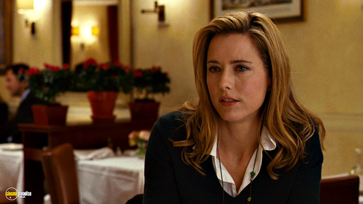 A still #17 from Ghost Town (2008) With Téa Leoni