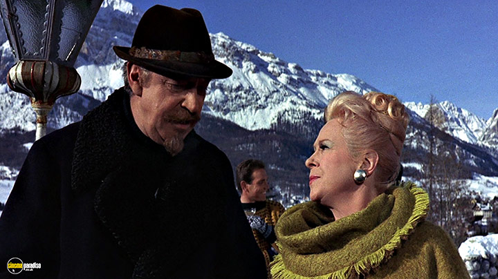 A still #104 from The Pink Panther (1963)