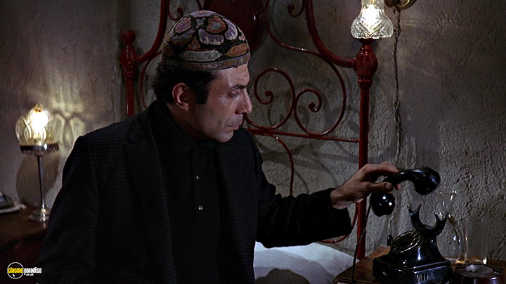 A still #127 from The Pink Panther (1963)