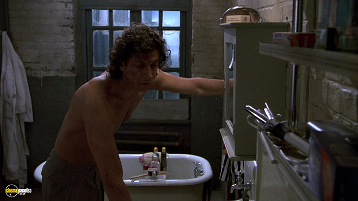 A still #15 from The Fly (1986)