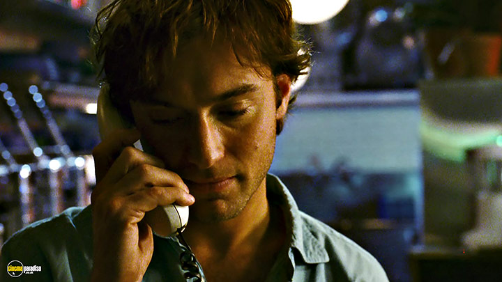 A still #9 from My Blueberry Nights (2007) With Jude Law