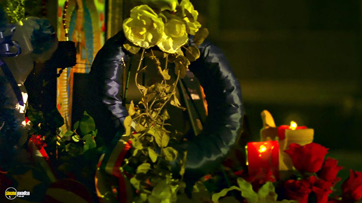 A still #12 from My Blueberry Nights (2007)