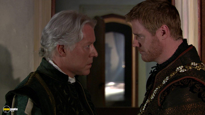 A still #44 from The Tudors: Series 1 (2007) With Steven Waddington And Nick Dunning