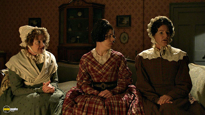 A still #25 from Cranford (2007)