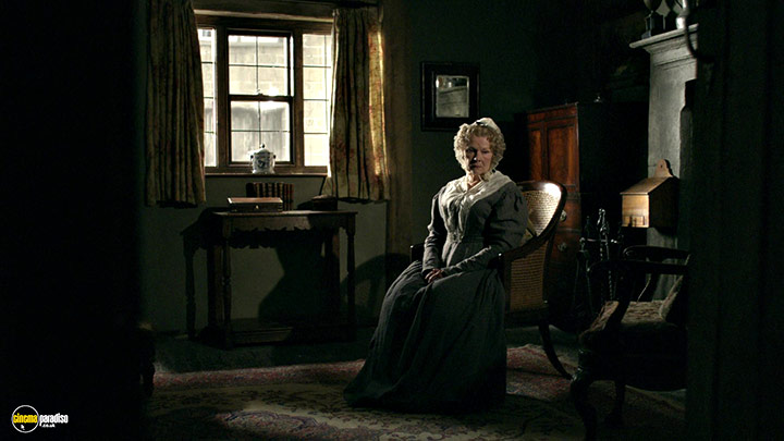 A still #1 from Cranford (2007)