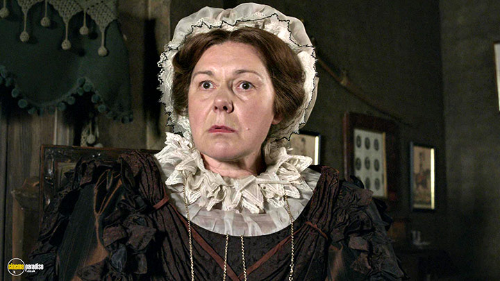 A still #9 from Cranford (2007)