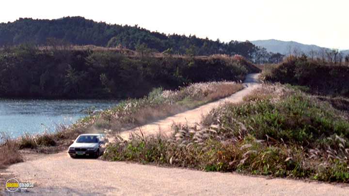 A still #17 from A Tale of Two Sisters (2003)