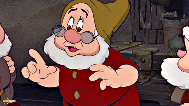 A still #114 from Snow White and the Seven Dwarfs (1937)