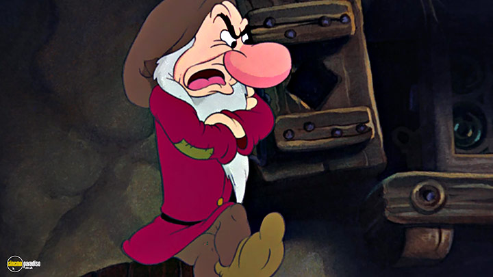 A still #115 from Snow White and the Seven Dwarfs (1937)