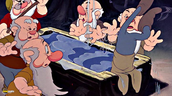 A still #116 from Snow White and the Seven Dwarfs (1937)