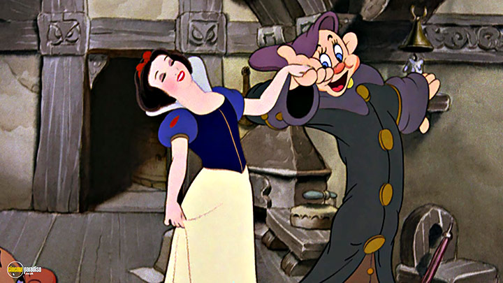 A still #120 from Snow White and the Seven Dwarfs (1937)