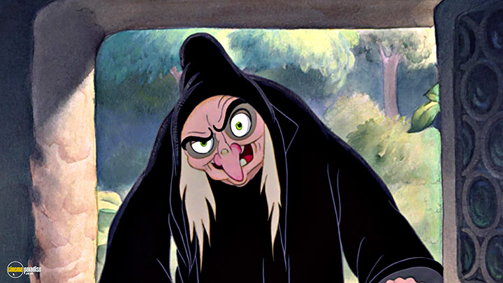 A still #111 from Snow White and the Seven Dwarfs (1937)