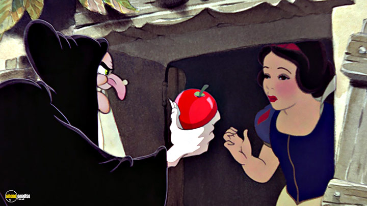 A still #108 from Snow White and the Seven Dwarfs (1937)