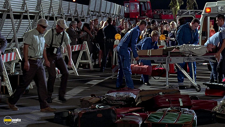 A still #5 from Liar Liar (1997)