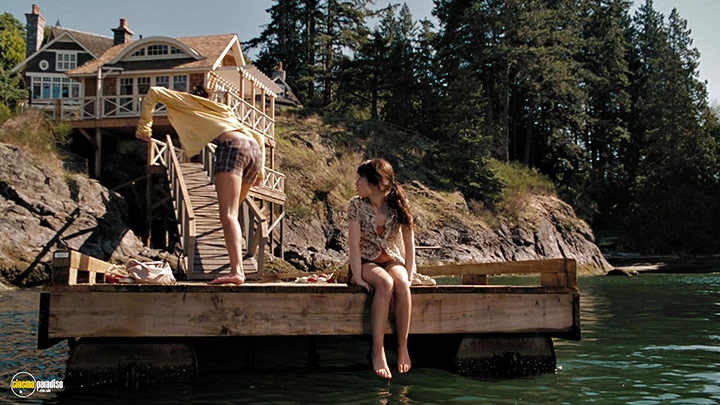 A still #21 from The Uninvited (2009)