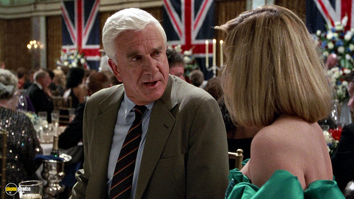 A still #88 from The Naked Gun: From the Files of Police Squad! (1988)