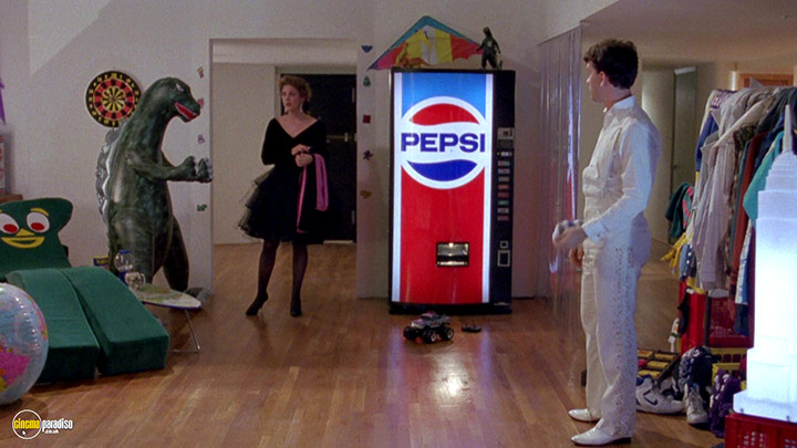 A still #24 from Big (1988) With Tom Hanks And Elizabeth Perkins