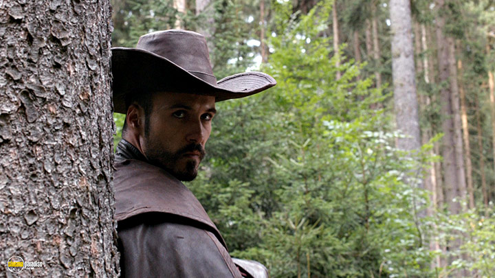 A still #25 from The Musketeers: Series 2 (2015)