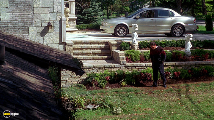 A still #33 from Hung: Series 1 (2009)