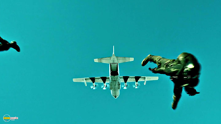 A still #75 from Point Break (2015)