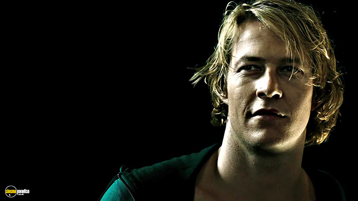 A still #74 from Point Break (2015) With Luke Bracey