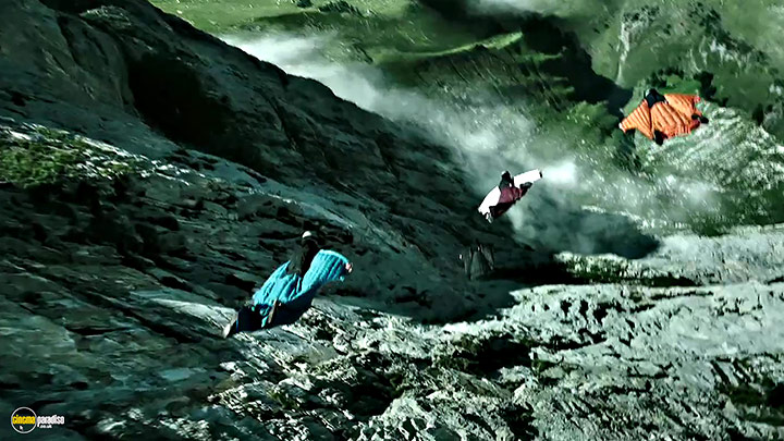 A still #88 from Point Break (2015)