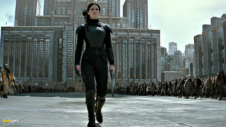 A still #7 from The Hunger Games: Mockingjay: Part 2 (2015)