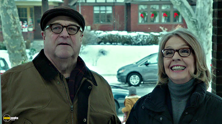 A still #9 from Christmas with the Coopers (2015)