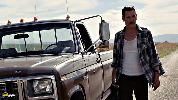 A still #5 from Cop Car (2015) With Kevin Bacon