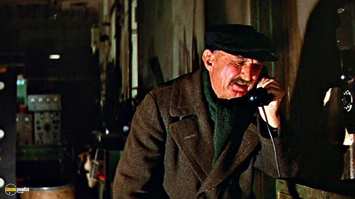 A still #32 from The Fly (1958)