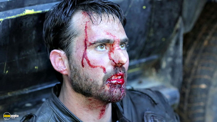 A still #2 from Wyrmwood: Road of the Dead (2014) With Luke McKenzie