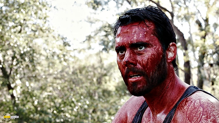 A still #22 from Wyrmwood: Road of the Dead (2014) With Jay Gallagher