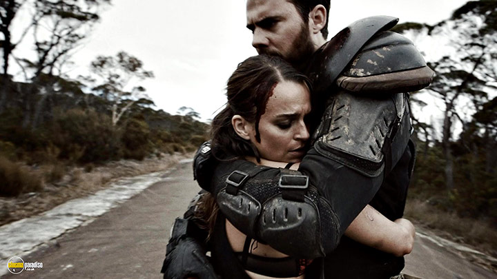 A still #33 from Wyrmwood: Road of the Dead (2014) With Bianca Bradey And Jay Gallagher