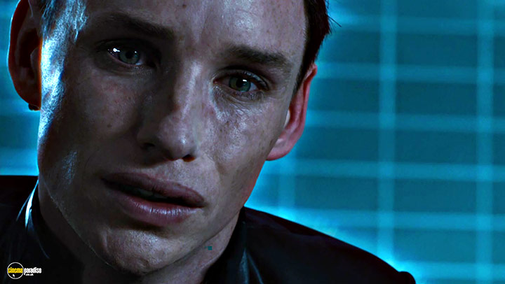 A still #5 from Jupiter Ascending (2015) With Eddie Redmayne