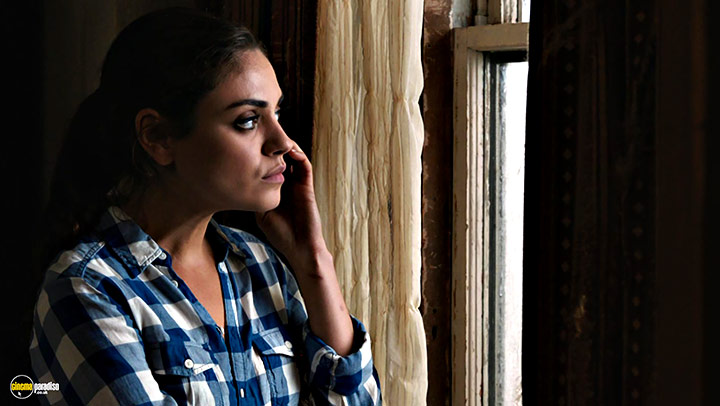 A still #8 from Jupiter Ascending (2015) With Mila Kunis