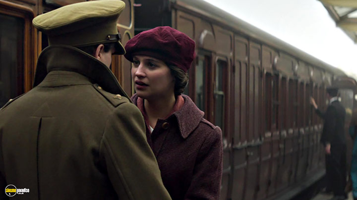 A still #22 from Testament of Youth (2014) With Alicia Vikander