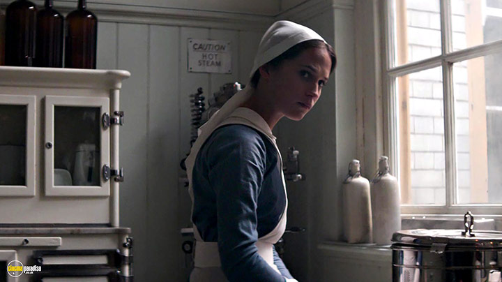 A still #18 from Testament of Youth (2014) With Alicia Vikander