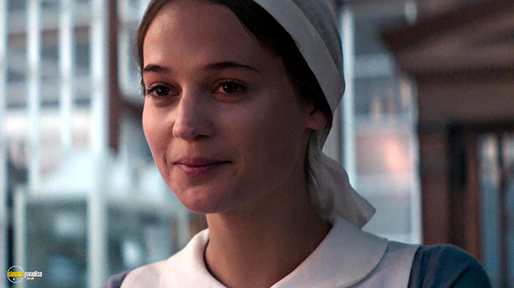 A still #14 from Testament of Youth (2014) With Alicia Vikander