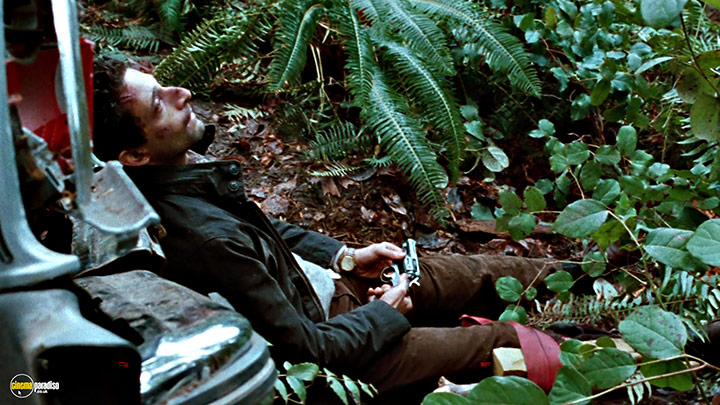 A still #28 from Wrecked (2011)