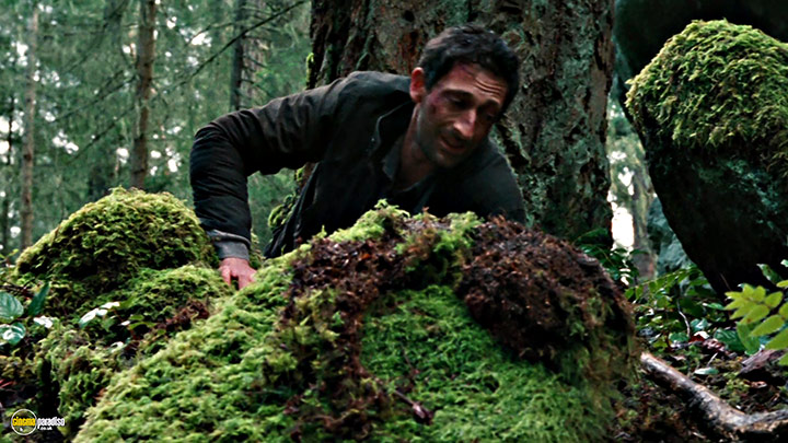 A still #22 from Wrecked (2011)